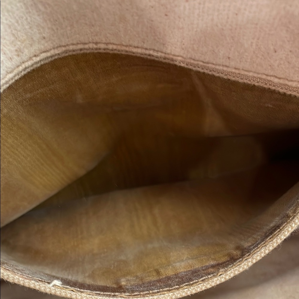Gucci Brown and Tan Toiletry Bag with Iconic GG Monogram vintage - Picture 8 of 12
